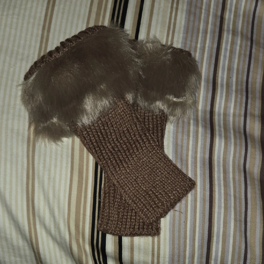 Light Brown Faux Fur Fingerless Gloves